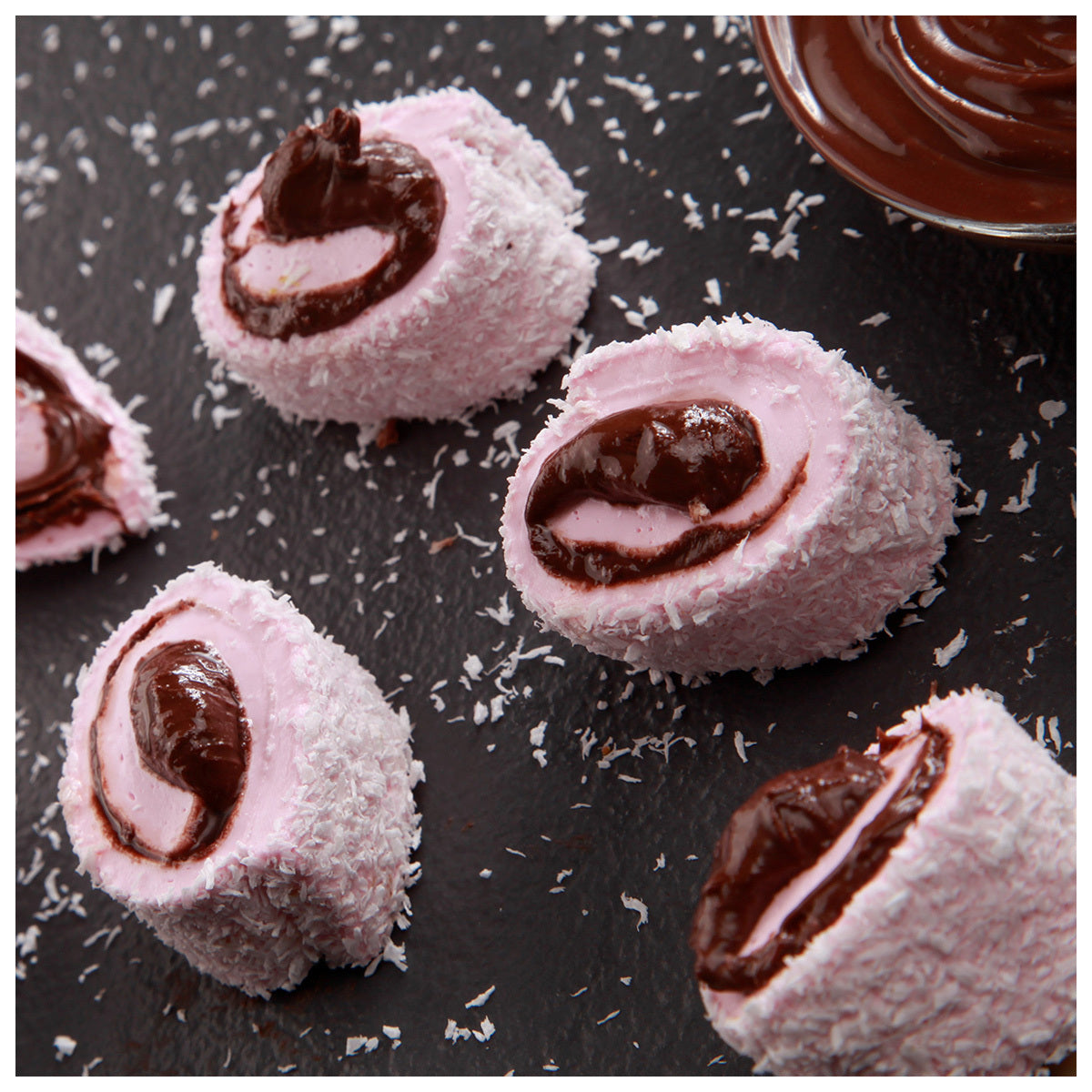 Sultan Strawberry (Çilek) Flavored Chocolate Wrapped Turkish Delight (Sarma Lokum) Kg